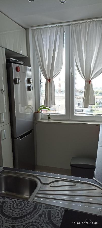 Apartment Travel Hub *** Varaždin Exterior foto